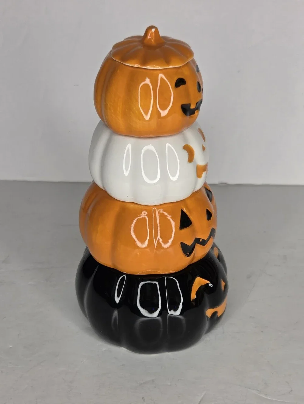 Happy Haunting Stacked Pumpkins Measuring Cups 10 Strawberry Street Halloween